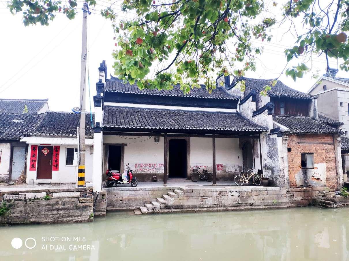 尼泊尔末代王妃一夜间沦为庶人,虽然生活清苦,却始终不离开丈夫